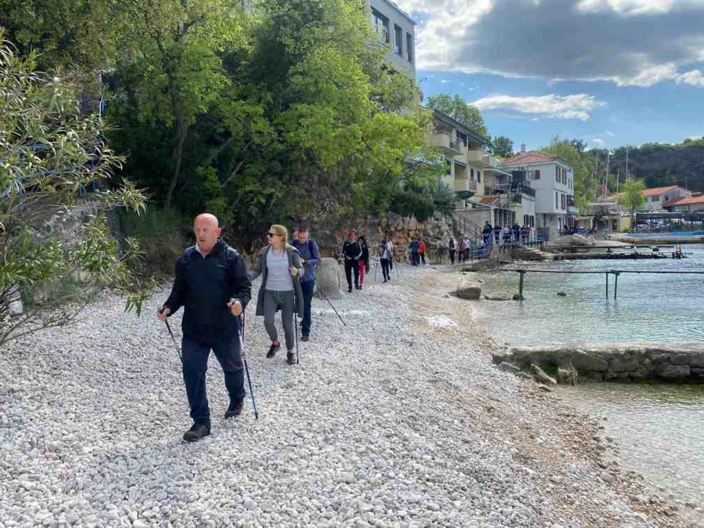 Ne propustite nedjeljno nordijsko hodanje Kostrenom